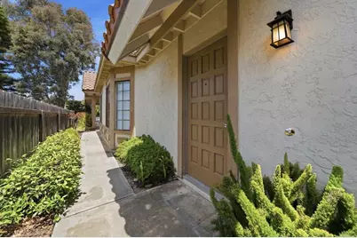 2839 Cazadero Drive, Carlsbad, CA 92009 - Photo 2