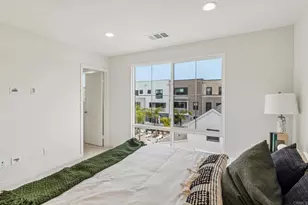 2572 Delphinium Ln, Carlsbad, CA 92008 - Photo 14