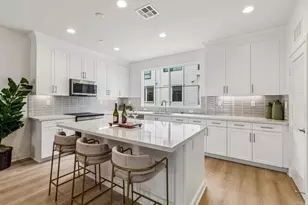 2572 Delphinium Ln, Carlsbad, CA 92008 - Photo 6