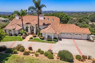 2273 Vista Valle Verde Dr, Fallbrook, CA 92028 - Photo 2