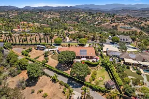 2273 Vista Valle Verde Dr, Fallbrook, CA 92028 - Photo 58