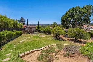 2273 Vista Valle Verde Dr, Fallbrook, CA 92028 - Photo 50