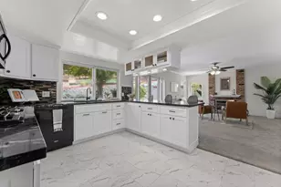 939 Chablis Ln, Vista, CA 92083 - Photo 14