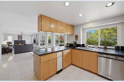 3720 Southridge Way, Oceanside, CA 92056 - Photo 14