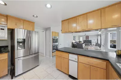 3720 Southridge Way, Oceanside, CA 92056 - Photo 16
