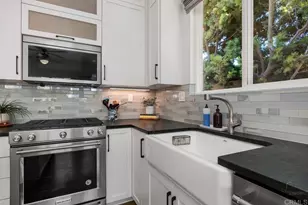 1034 Alexandra Ln, Encinitas, CA 92024 - Photo 14
