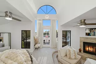 6105 Avenida Chamnez, La Jolla, CA 92037 - Photo 22