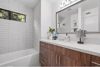 6105 Avenida Chamnez, La Jolla, CA 92037 - Photo 24