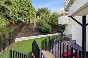 6105 Avenida Chamnez, La Jolla, CA 92037 - Photo 50