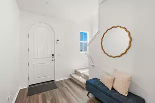 887 Brookdale Dr, Vista, CA 92081 - Photo 4
