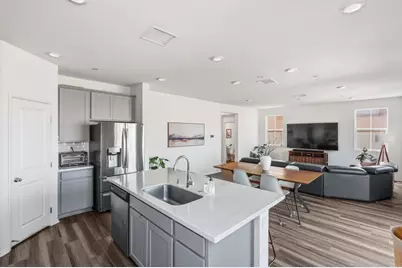 887 Brookdale Drive, Vista, CA 92081 - Photo 16