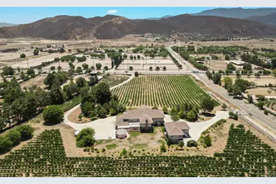  36910 Pauba Rd, Temecula, CA 92592 - Photo 2