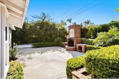 697 Ocean View Avenue, Encinitas, CA 92024 - Photo 8