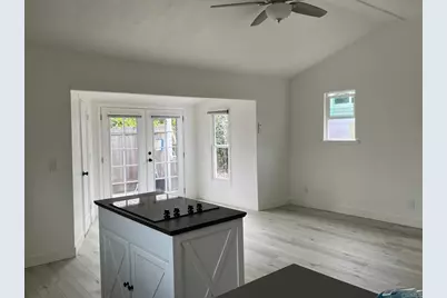 697 Ocean View Avenue, Encinitas, CA 92024 - Photo 40