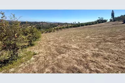  Hawks View Way, Fallbrook, CA 92028 - Photo 32