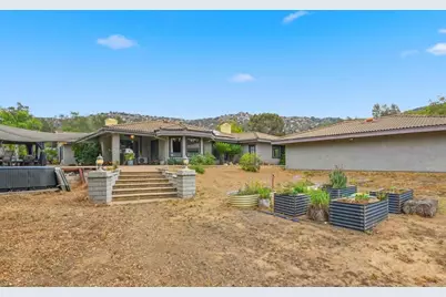 10190 Rayford Drive, Escondido, CA 92026 - Photo 36