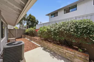 8210 Caminito Modena, La Jolla, CA 92037 - Photo 34