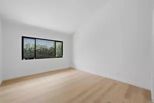 8210 Caminito Modena, La Jolla, CA 92037 - Photo 24