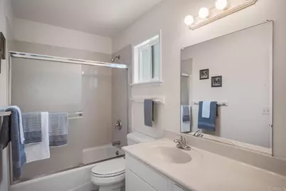 2211 Winterwarm Dr, Fallbrook, CA 92028 - Photo 32