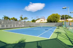 6805 Briarwood Dr, Carlsbad, CA 92011 - Photo 40