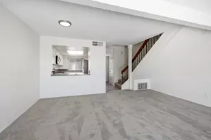 6805 Briarwood Dr, Carlsbad, CA 92011 - Photo 6