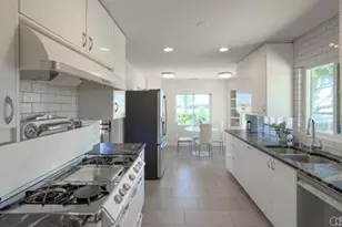 215 N Vulcan Ave, Encinitas, CA 92024 - Photo 4