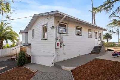 1330 Tower Drive, Vista, CA 92083 - Photo 8