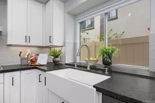 1702 Blackbird Cir, Carlsbad, CA 92011 - Photo 10
