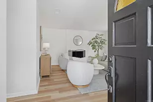 2202 Greenbrier Dr, Oceanside, CA 92054 - Photo 2