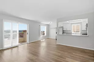 7400 Altiva Pl, Carlsbad, CA 92009 - Photo 4