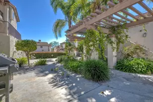 7400 Altiva Pl, Carlsbad, CA 92009 - Photo 34