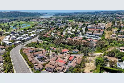 7400 Altiva Place, Carlsbad, CA 92009 - Photo 30