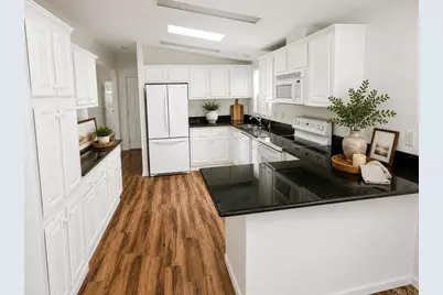 8975 Lawrence Welk Drive #7, Escondido, CA 92026 - Photo 12
