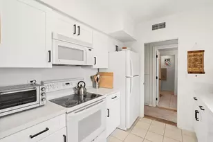 7063 Estrella De Mar Rd, Carlsbad, CA 92009 - Photo 18