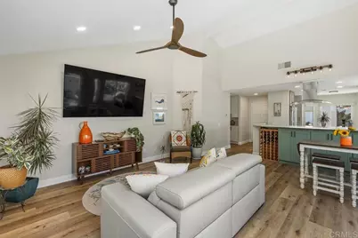 4722 Collinos Way, Oceanside, CA 92056 - Photo 14