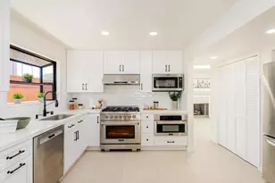5736 Soledad Mountain Rd, La Jolla, CA 92037 - Photo 4