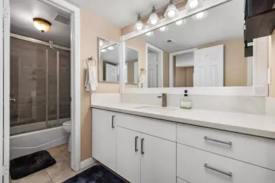 1051 Beryl #A, Pacific Beach (San Diego), CA 92109 - Photo 32