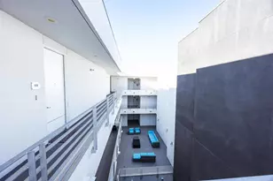 1101 S Harvard Blvd, Los Angeles, CA 90006 - Photo 16