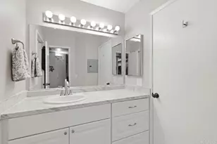1040 E Washington Ave, Escondido, CA 92025 - Photo 12
