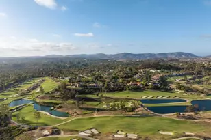 7825 Muirfield Way, Rancho Santa Fe, CA 92067 - Photo 48