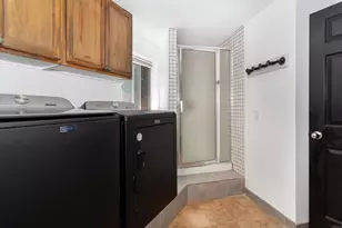 1228 Tower Dr, Vista, CA 92083 - Photo 22