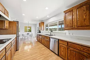2802 Sunkist Dr, Vista, CA 92084 - Photo 10