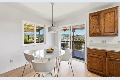 2802 Sunkist Drive, Vista, CA 92084 - Photo 14