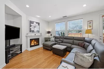 6923 Clearwater Street, Carlsbad, CA 92011 - Photo 2