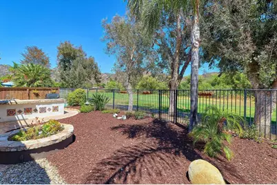 2436 Fallbrook Place, Escondido, CA 92027 - Photo 36