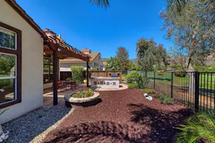 2436 Fallbrook Pl, Escondido, CA 92027 - Photo 34