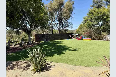 1097 Camino Alisos, Fallbrook, CA 92028 - Photo 10