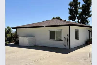 1097 Camino Alisos, Fallbrook, CA 92028 - Photo 12