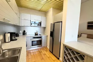 550 Seagaze Dr, Oceanside, CA 92054 - Photo 12