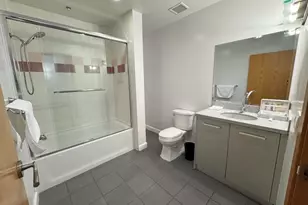 550 Seagaze Dr, Oceanside, CA 92054 - Photo 18